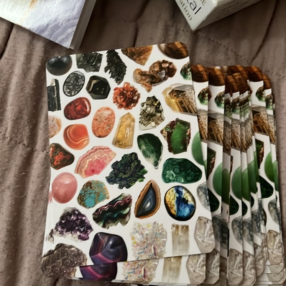 Daily Crystal Inspiration Oracle deck - Picture 6 of 8